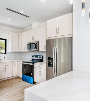 LAVANIA COURT - GATED - LARGE 2 BED 2.5 BATH TOWNHOMES