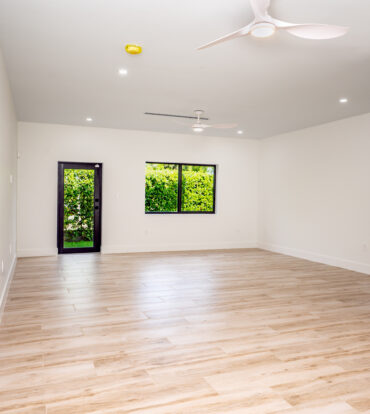 LAVANIA COURT - GATED - LARGE 2 BED 2.5 BATH TOWNHOMES