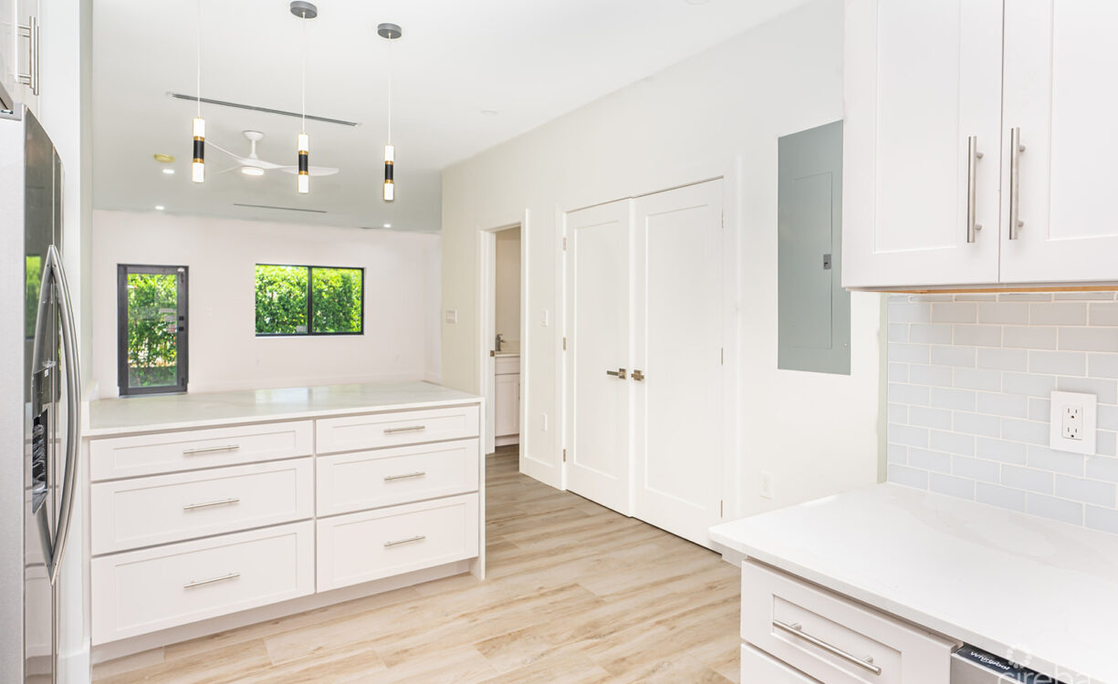 LAVANIA COURT - GATED - LARGE 2 BED 2 BATH TOWNHOMES