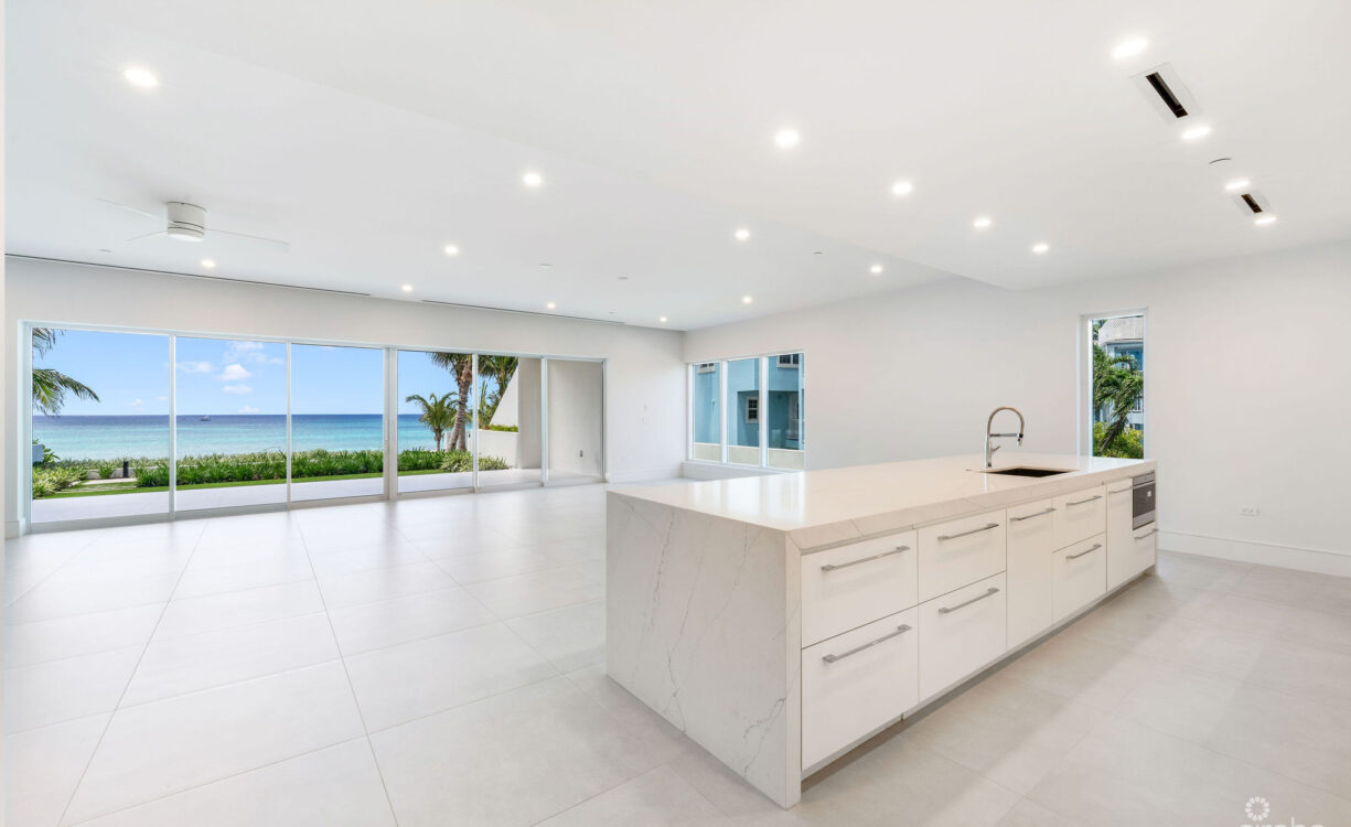 AQUA 1 - LUXURY CONDO ON SEVEN MILE BEACH