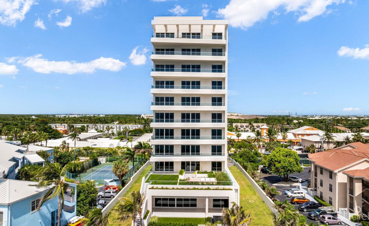 AQUA RESIDENCE 7 - LUXURY SEVEN MILE BEACH CONDO