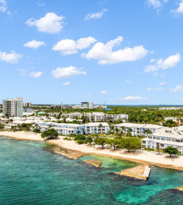 AQUA RESIDENCE 7 - LUXURY SEVEN MILE BEACH CONDO