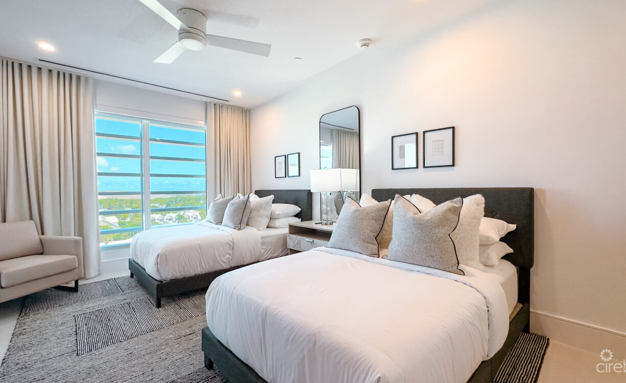 AQUA RESIDENCE 7 - LUXURY SEVEN MILE BEACH CONDO (FULLY FURNISHED)