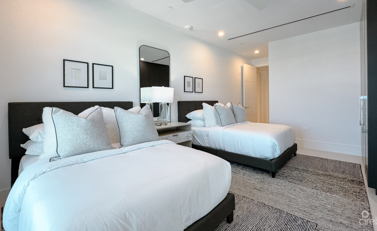 AQUA RESIDENCE 7 - LUXURY SEVEN MILE BEACH CONDO (FULLY FURNISHED)