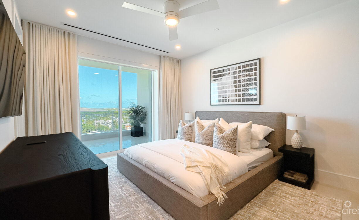 AQUA RESIDENCE 7 - LUXURY SEVEN MILE BEACH CONDO (FULLY FURNISHED)
