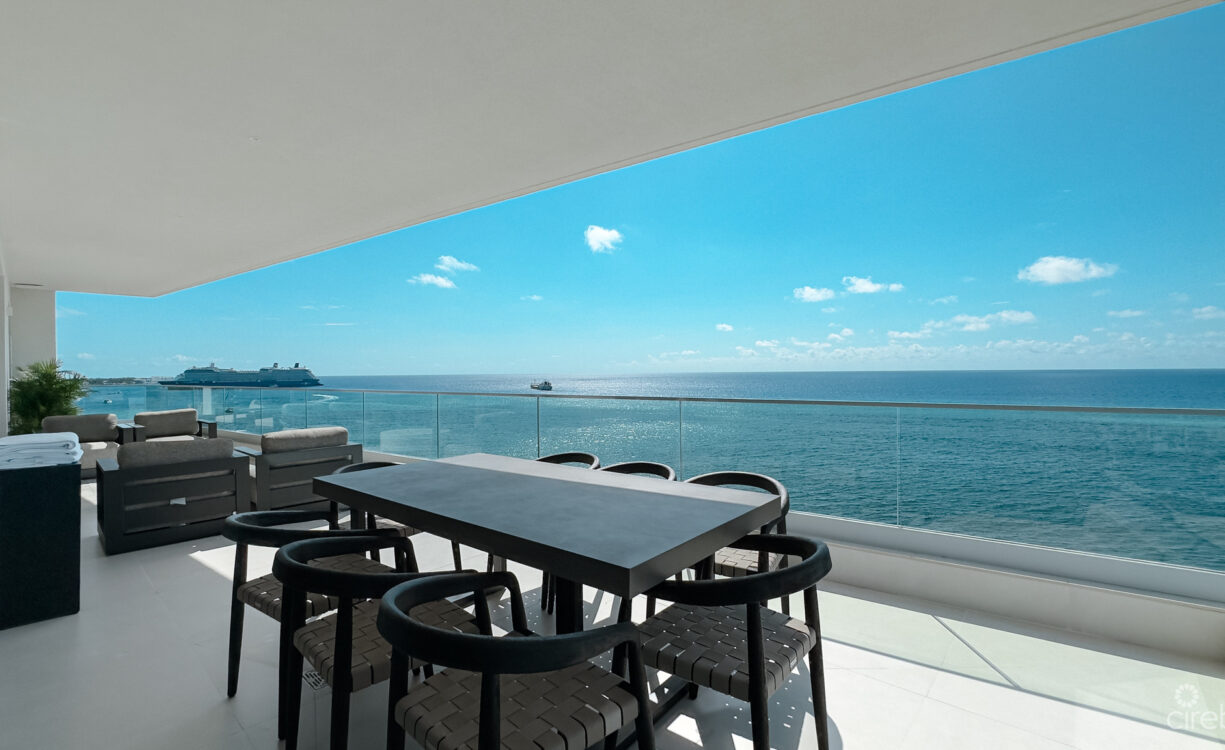 AQUA RESIDENCE 7 - LUXURY SEVEN MILE BEACH CONDO (FULLY FURNISHED)