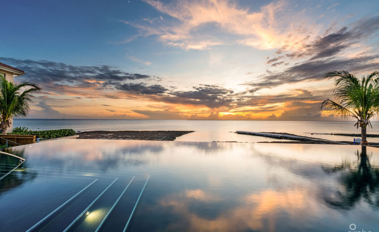 AQUA RESIDENCE 7 - LUXURY SEVEN MILE BEACH CONDO