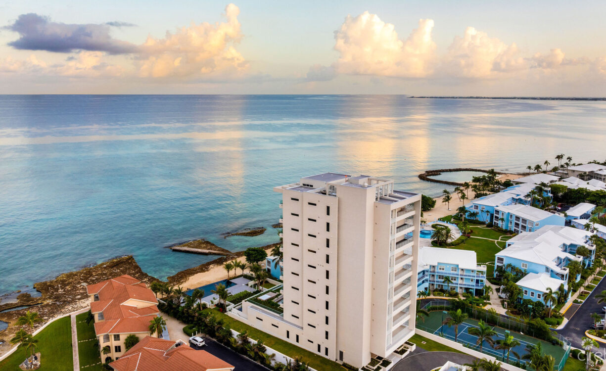 AQUA RESIDENCE 7 - LUXURY SEVEN MILE BEACH CONDO
