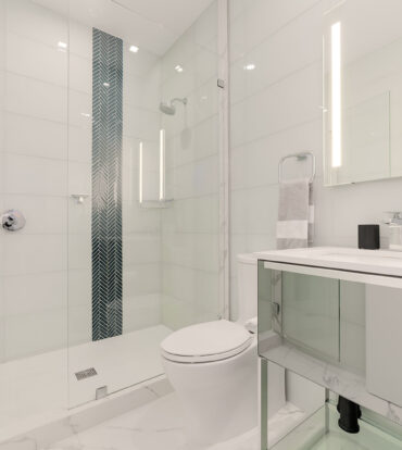 FIN- CHIC 4 BED W DEN CONDO