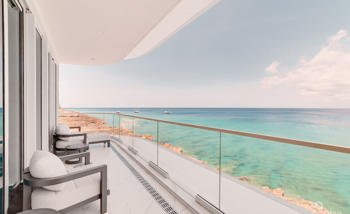 FIN- CHIC 4 BED W DEN CONDO