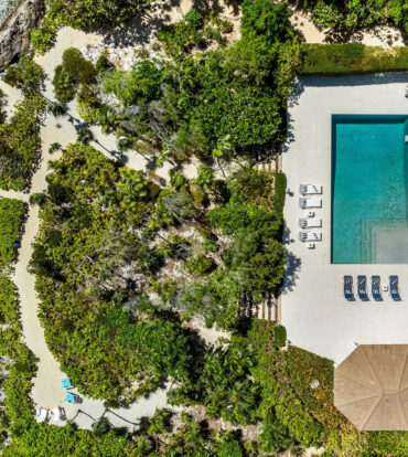 CHIARO DI LUNA, A LUXURY OCEAN FRONT ESTATE IN VISTA DEL MAR