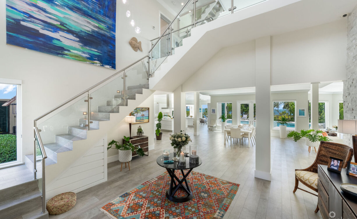 CHIARO DI LUNA, A LUXURY OCEAN FRONT ESTATE IN VISTA DEL MAR