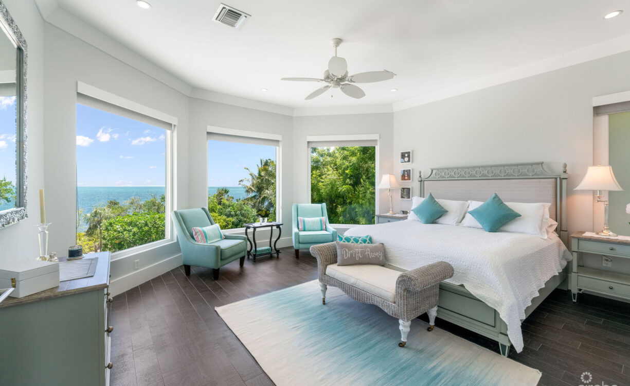 CHIARO DI LUNA, A LUXURY OCEAN FRONT ESTATE IN VISTA DEL MAR