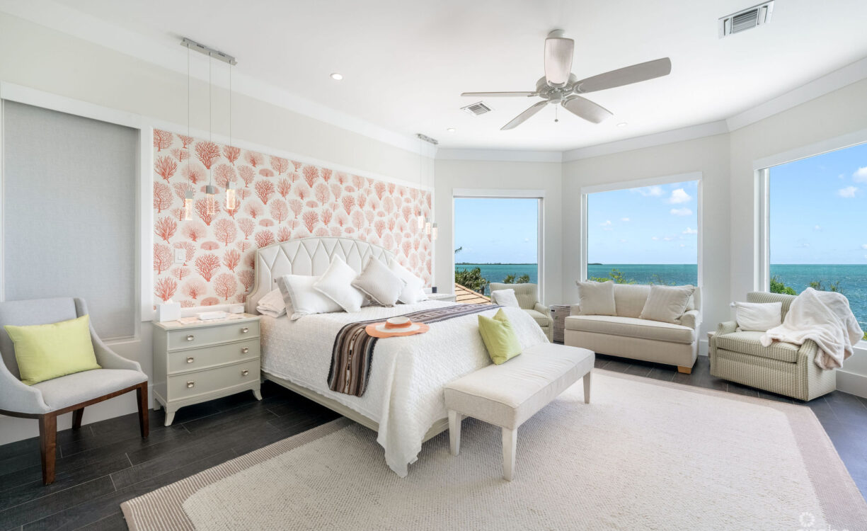 CHIARO DI LUNA, A LUXURY OCEAN FRONT ESTATE IN VISTA DEL MAR