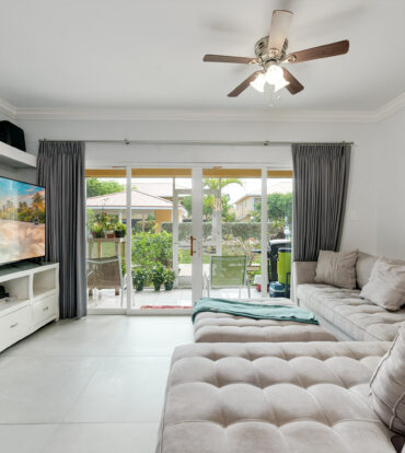 OCEAN CLUB 2BED/2.5BATH CONDO