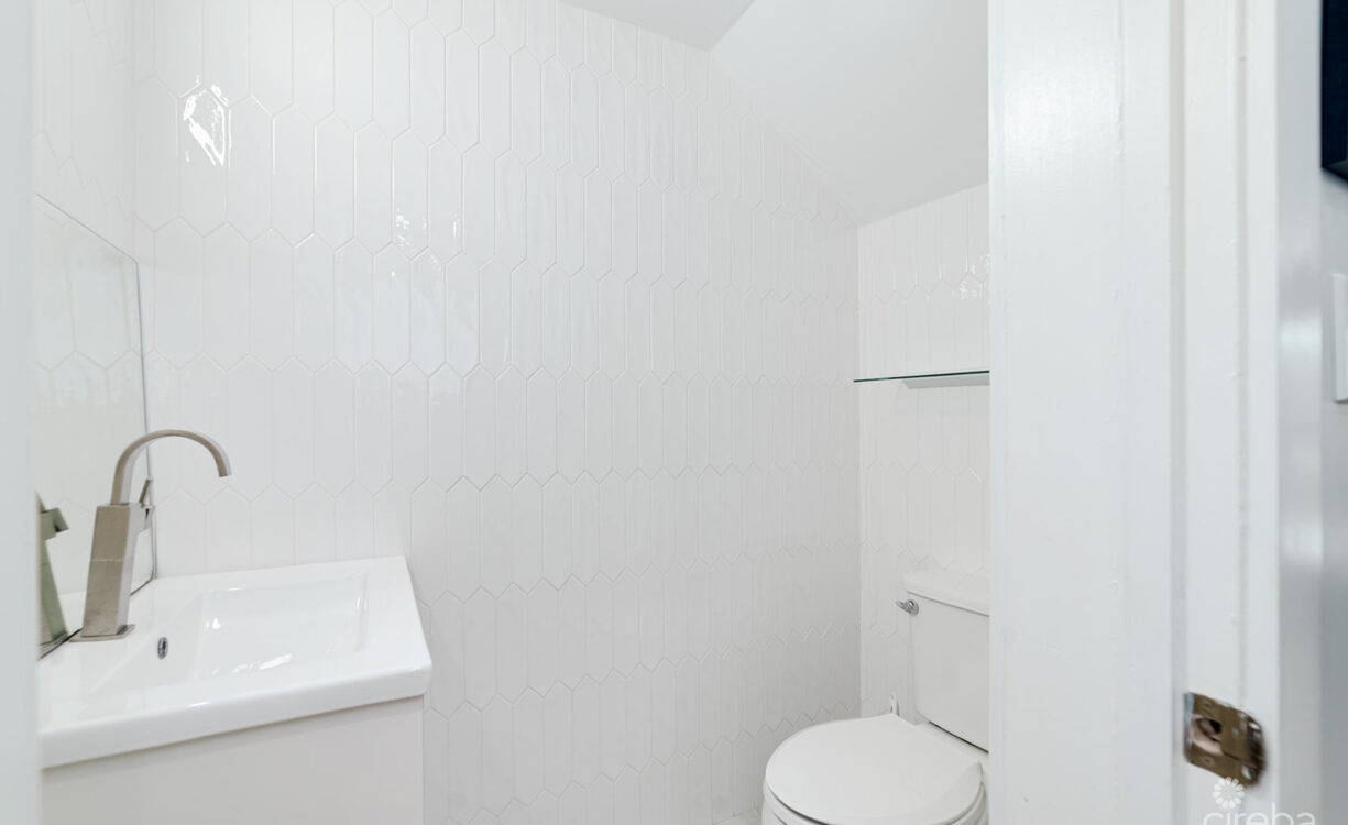 OCEAN CLUB 2BED/2.5BATH CONDO
