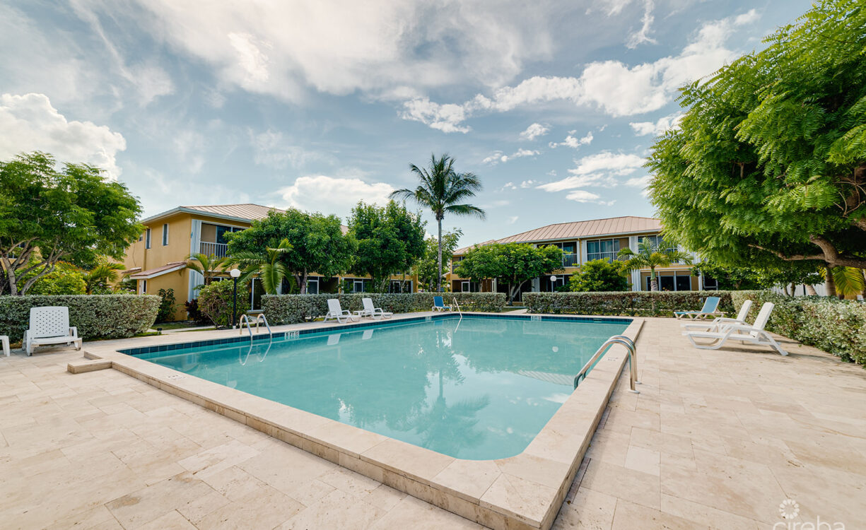 OCEAN CLUB 2BED/2.5BATH CONDO
