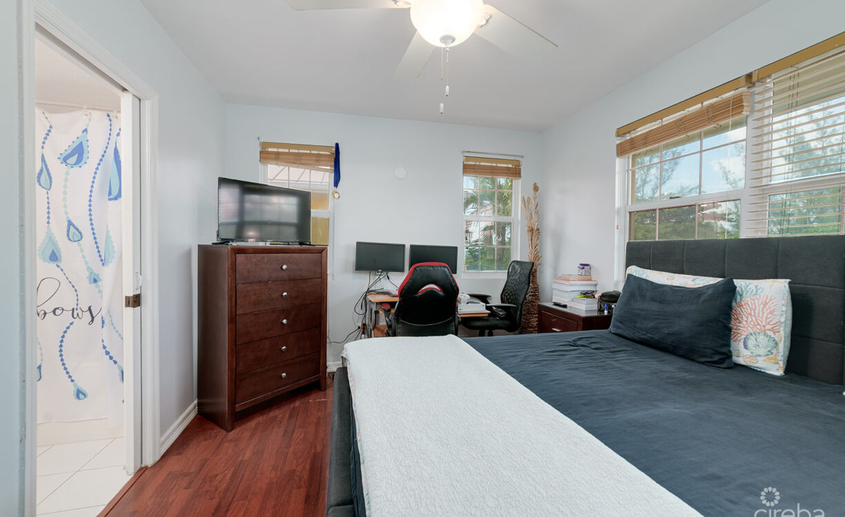 OCEAN CLUB 2BED/2.5BATH CONDO