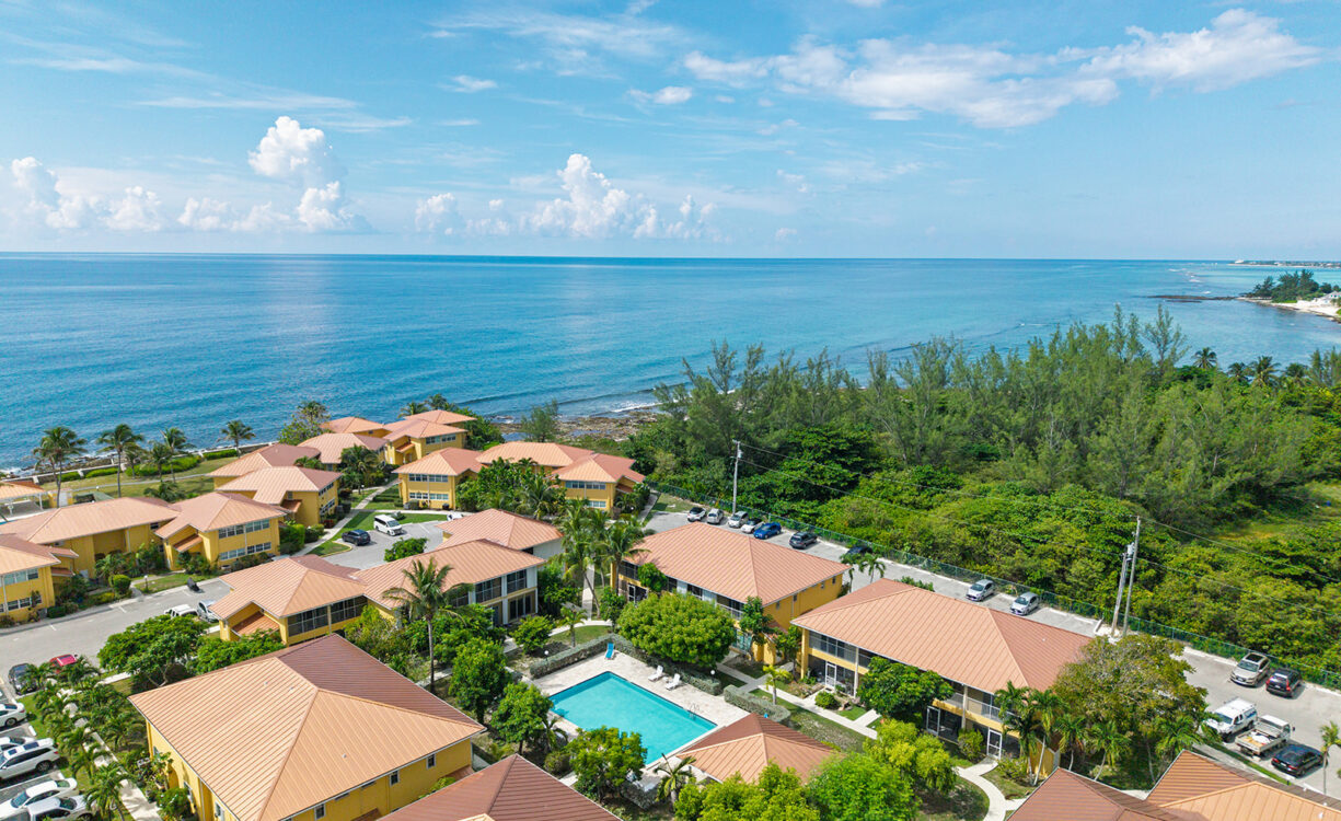 OCEAN CLUB 2BED/2.5BATH CONDO