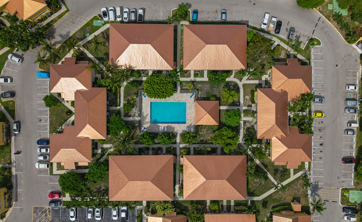 OCEAN CLUB 2BED/2.5BATH CONDO
