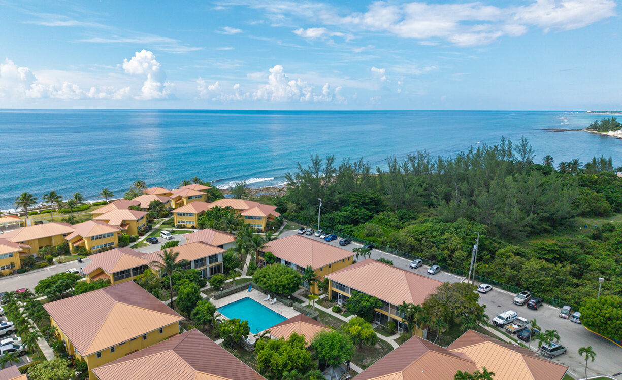 OCEAN CLUB 2BED/2.5BATH CONDO