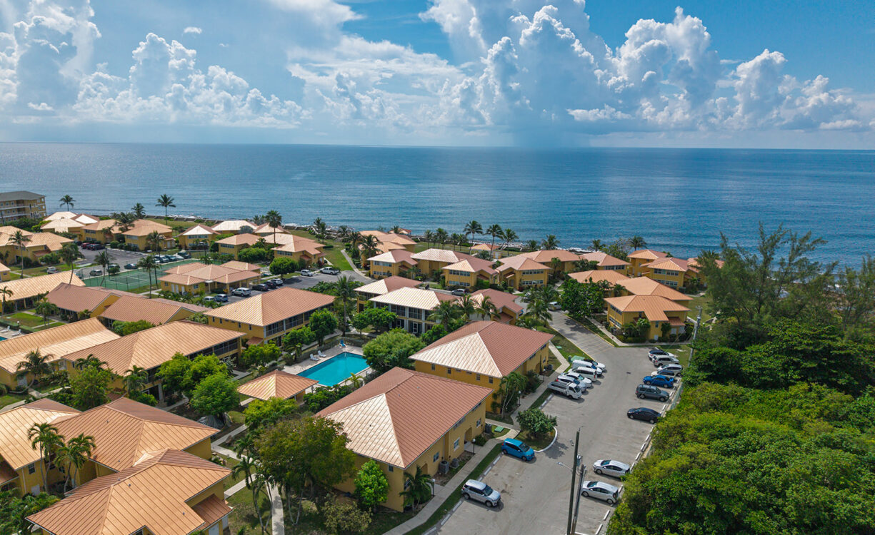 OCEAN CLUB 2BED/2.5BATH CONDO