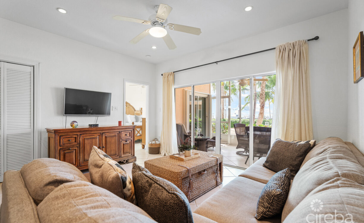 living room adjoining the lanai