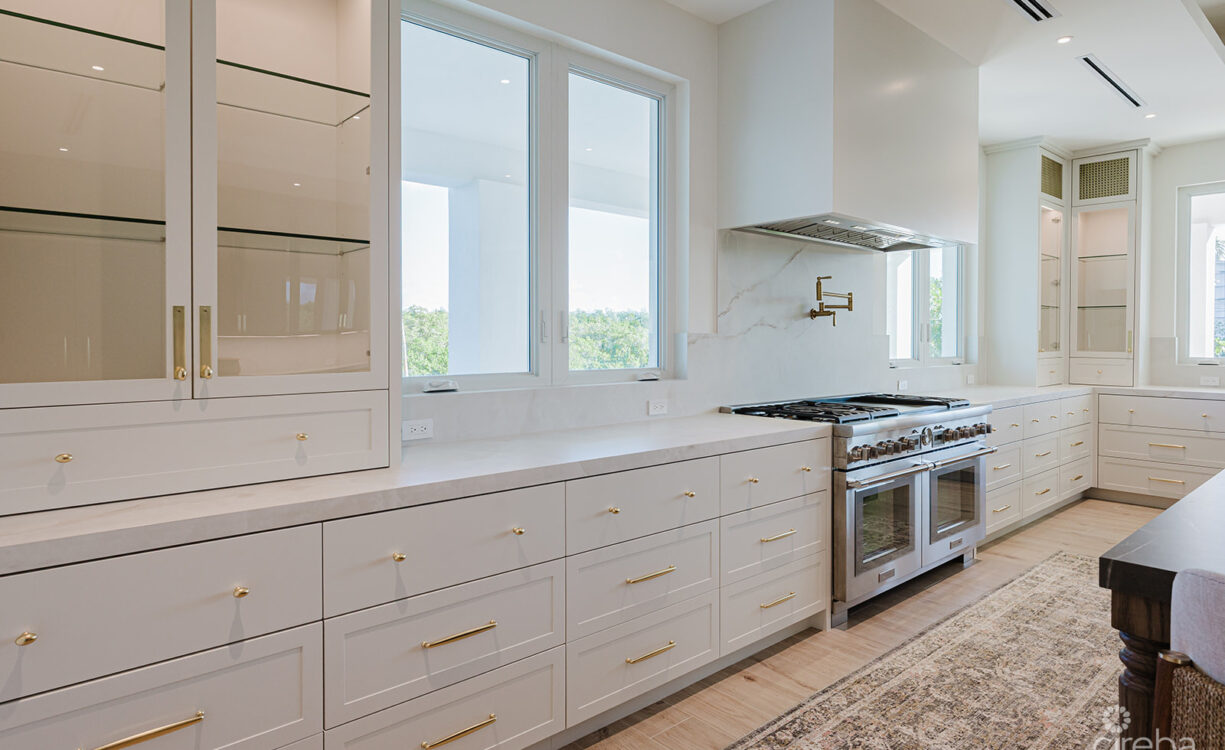 THE ORCHARD AT SALT CREEK | 32 CREEKSIDE COURT | A SALT CREEK ESTATE
