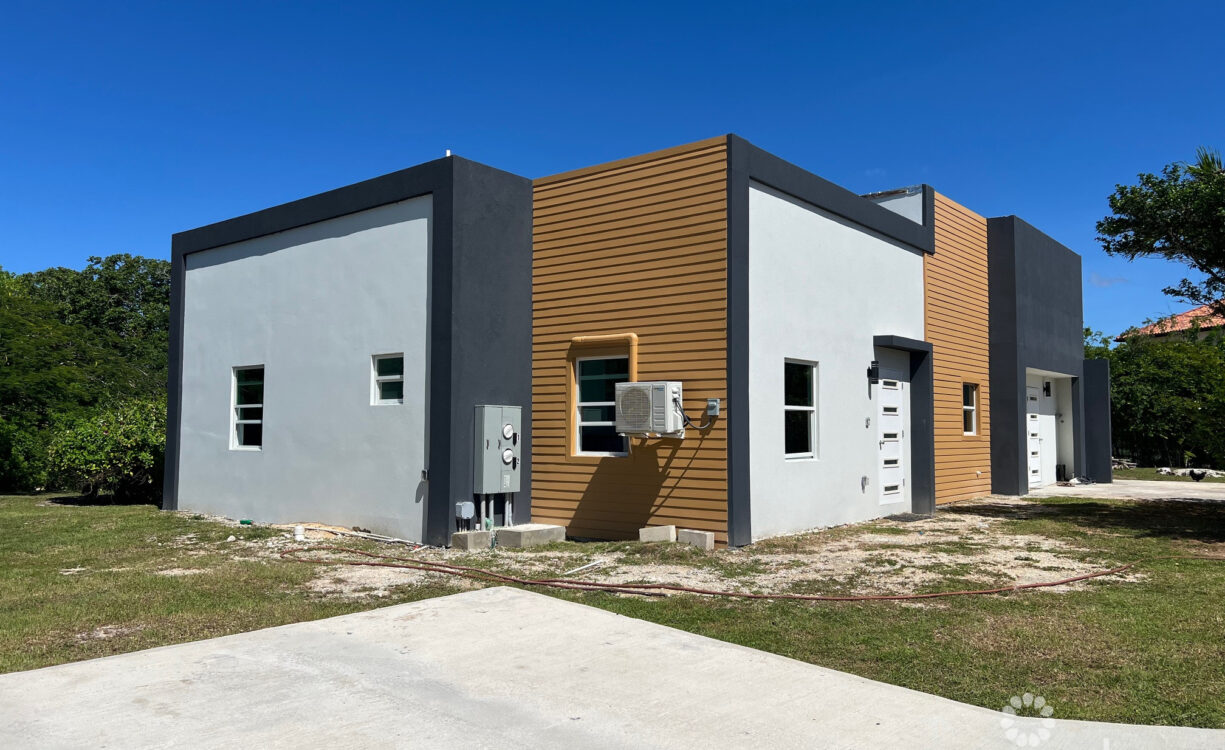 HALF DUPLEX - 2 BED/2 BATH