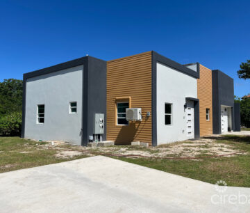 HALF DUPLEX - 2 BED/2 BATH