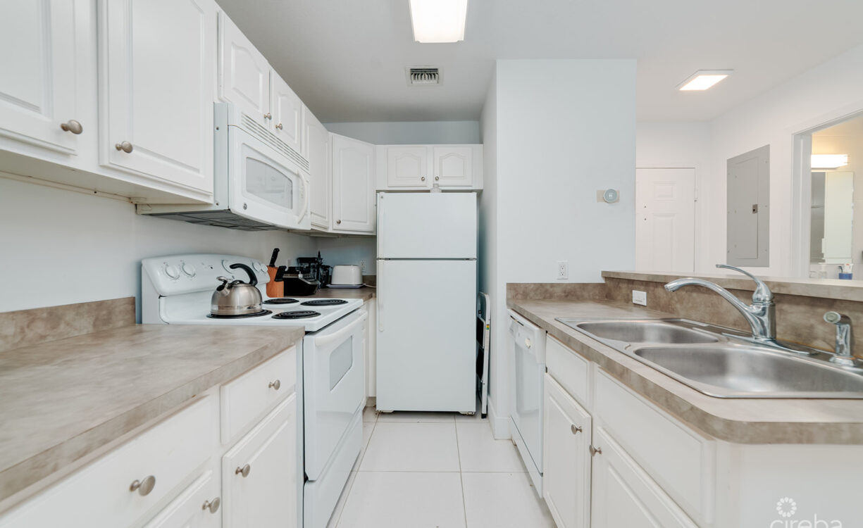 LAKESIDE #D127: PRIME ENTRY-LEVEL INVESTMENT NEAR CAMANA BAY