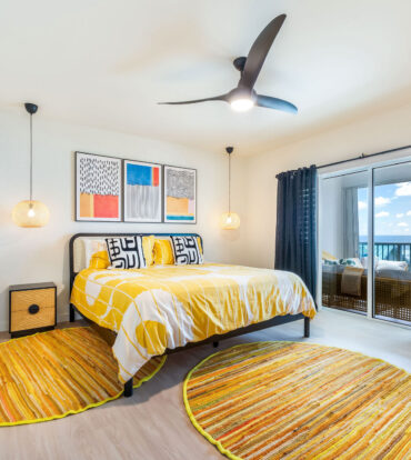 SUPERB VALUE AND VIEWS ON SPOTTS BEACH - 15 CORAL BAY VILLAGE