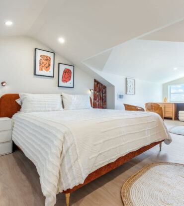 SUPERB VALUE AND VIEWS ON SPOTTS BEACH - 15 CORAL BAY VILLAGE