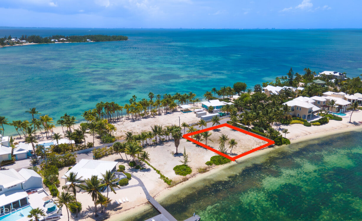 BIO BAY - FINGER CAY BEACHFRONT VACANT LAND  #1