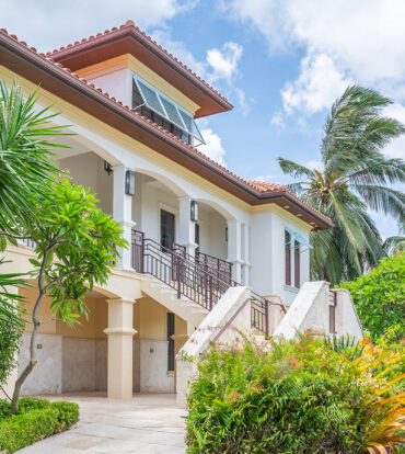 THE DOCK HOUSE | A VISTA DEL MAR & YACHT CLUB SIGNATURE RESIDENCE