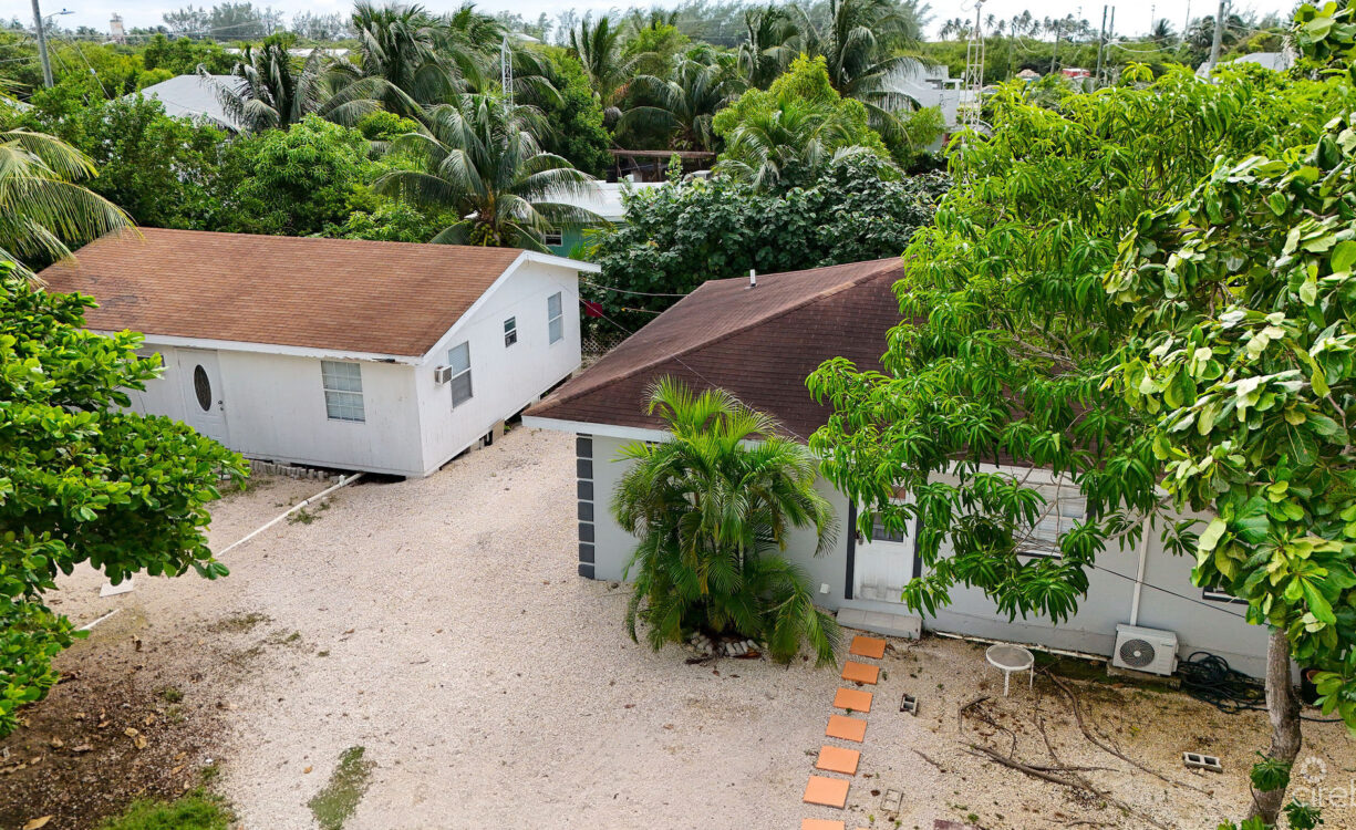 MULTI FAMILY BODDEN TOWN