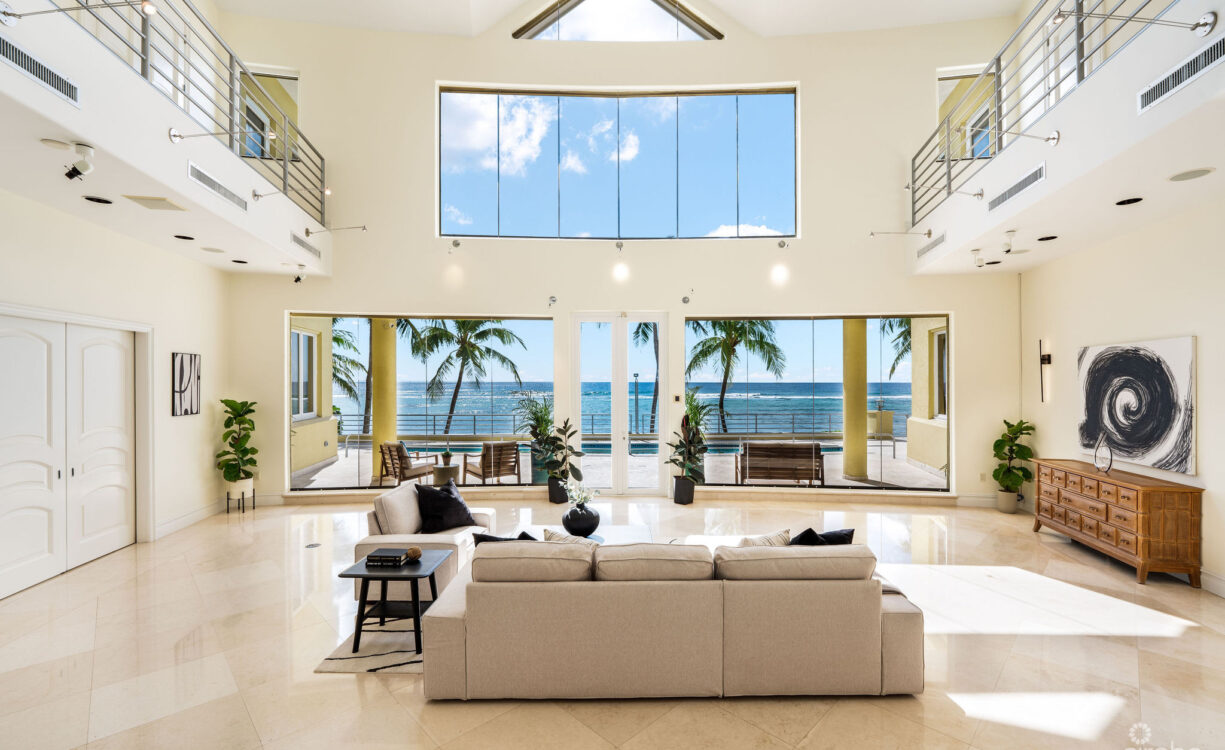 VILLA GABRIELLE LUXURY OCEANFRONT ESTATE