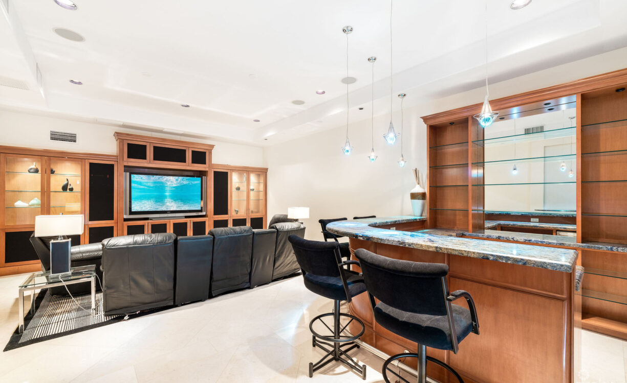 VILLA GABRIELLE LUXURY OCEANFRONT ESTATE
