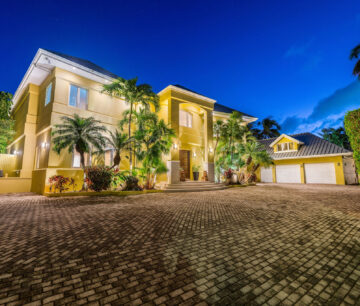 VILLA GABRIELLE LUXURY OCEANFRONT ESTATE