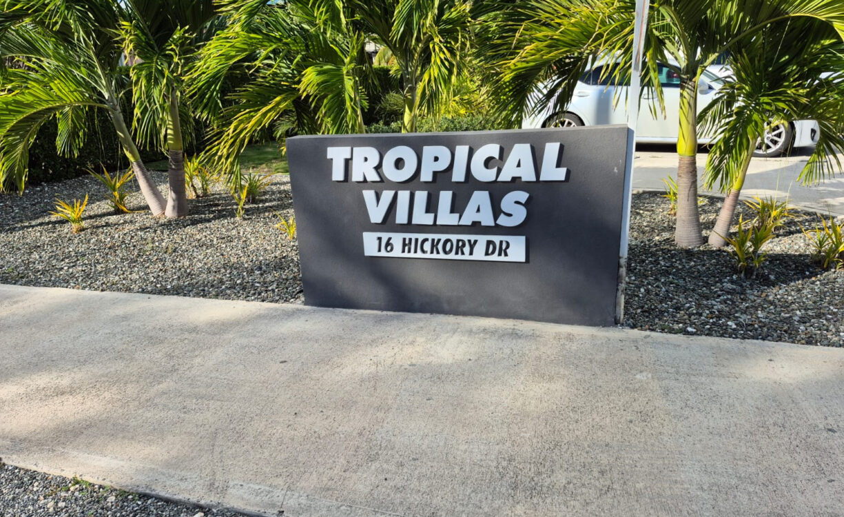 TROPICAL VILLAS #4