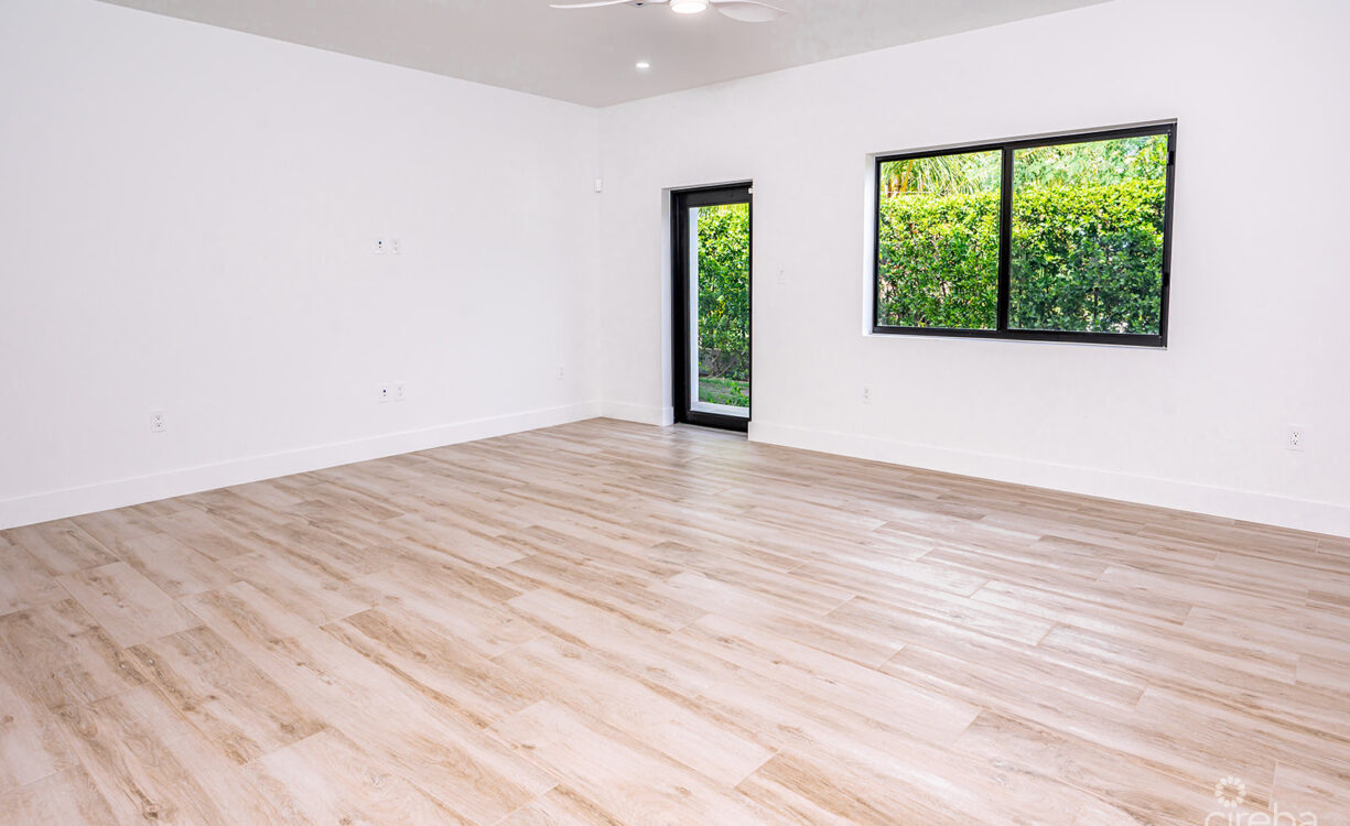 LAVANIA COURT - GATED - LARGE 2 BED 2 BATH TOWNHOMES