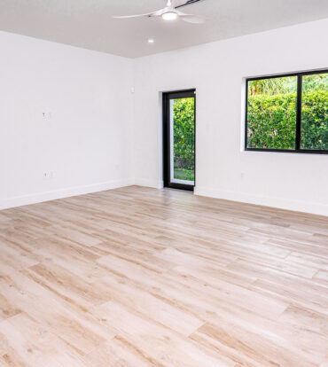 LAVANIA COURT - GATED - LARGE 2 BED 2 BATH TOWNHOMES