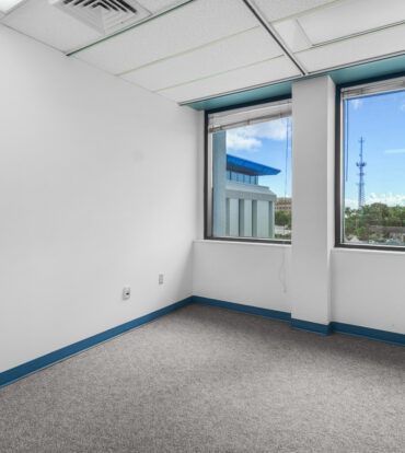 FULL FLOOR COMMERCIAL OFFICE WITH PARKING | DR. ROYS DRIVE