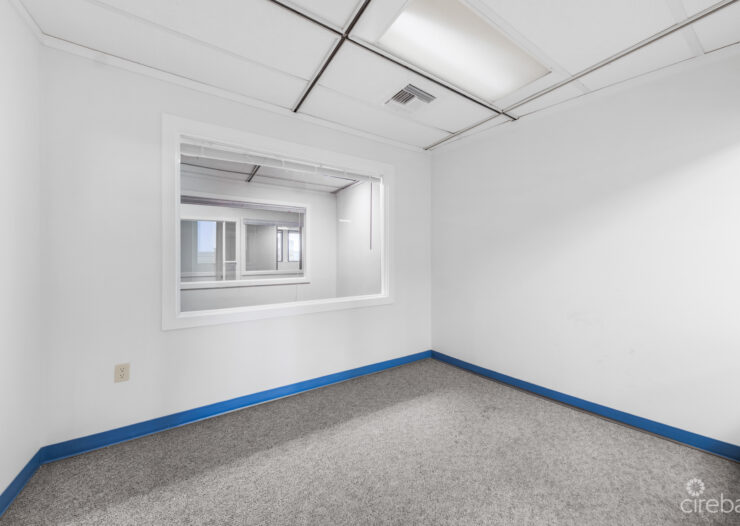 FULL FLOOR COMMERCIAL OFFICE WITH PARKING | DR. ROYS DRIVE