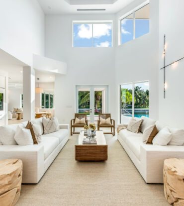 95 BIRD | A REIMAGINED WATERFRONT ESTATE