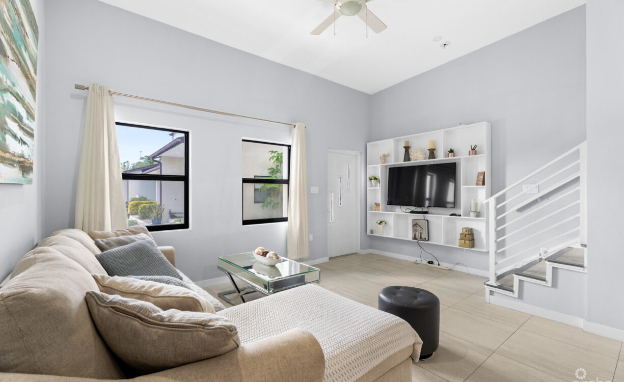 OASIS TOWNHOME #7