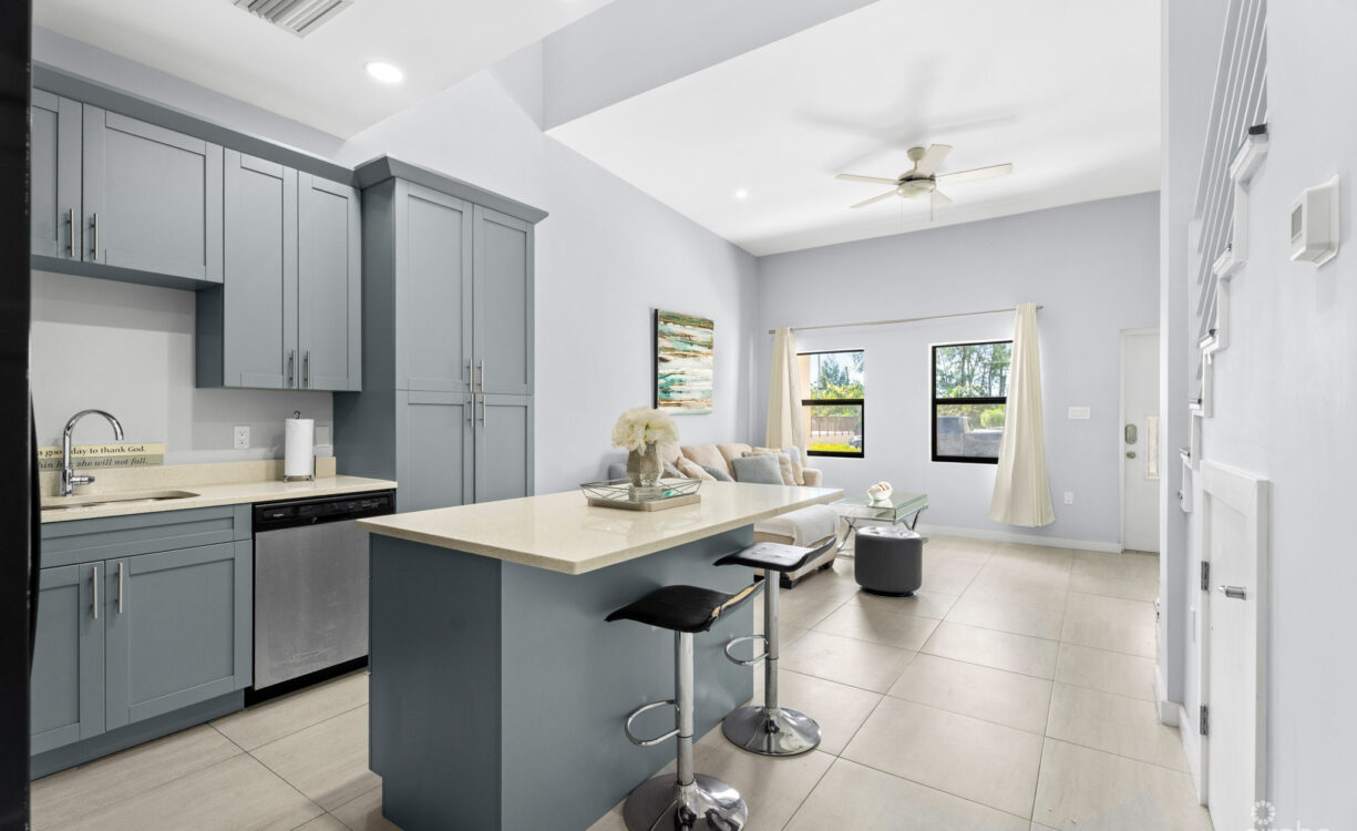 OASIS TOWNHOME #7