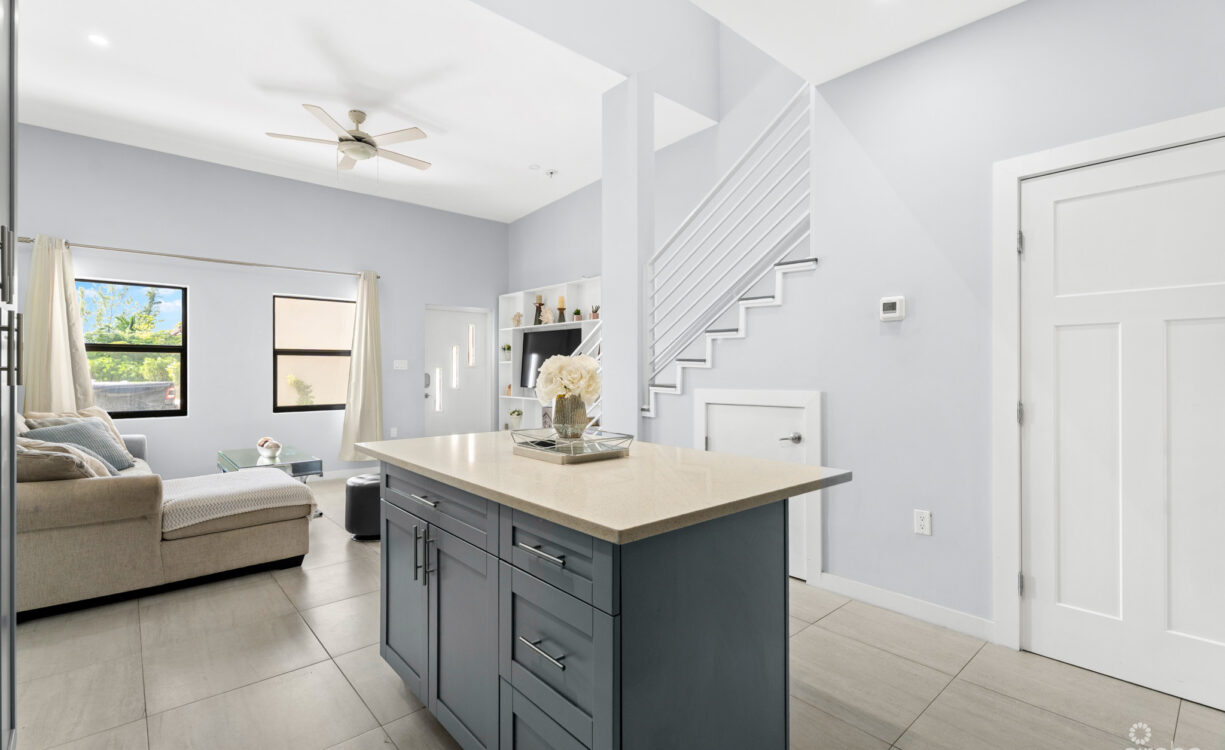 OASIS TOWNHOME #7