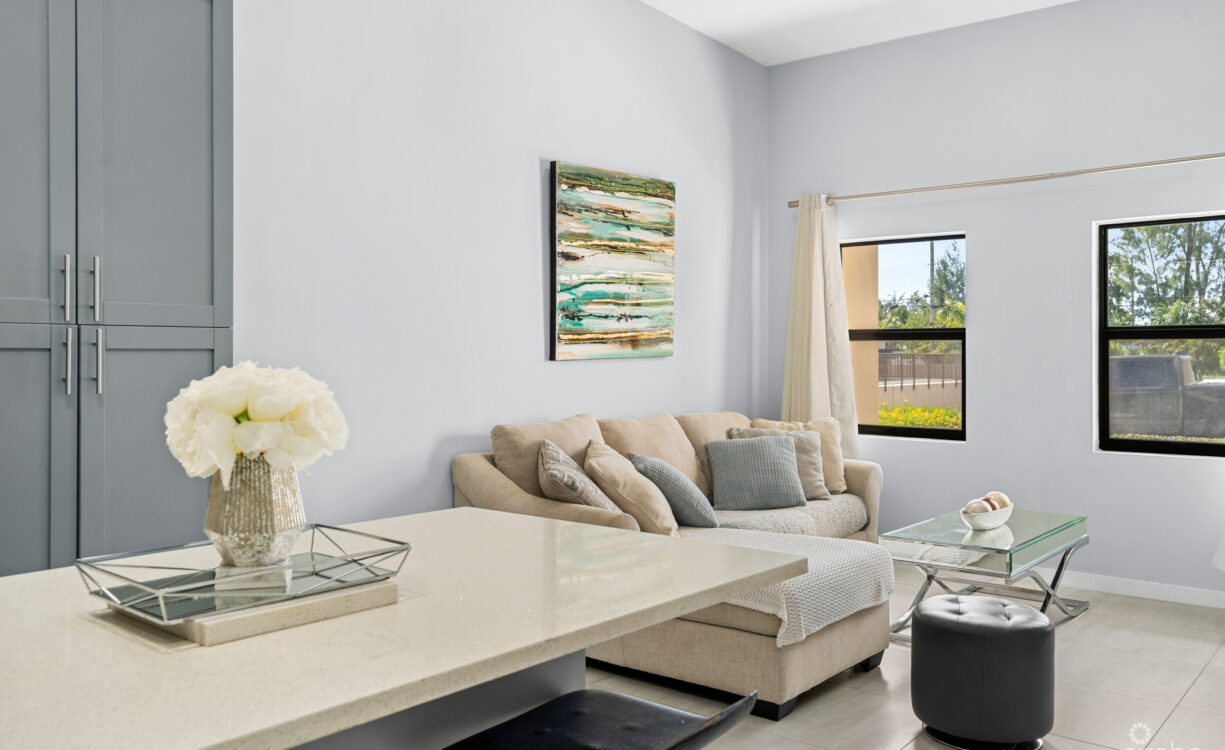 OASIS TOWNHOME #7
