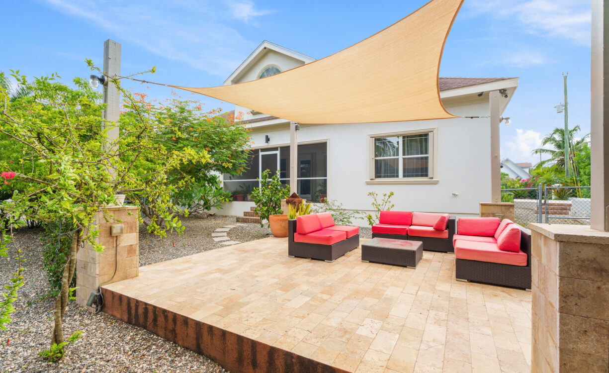 ORCHID HEIGHTS 32, MIDSUMMER DRIVE HOME
